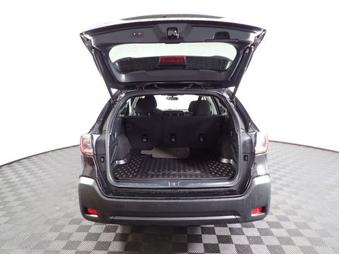 Used 2023 Subaru Outback Premium AWD/4WD image 14