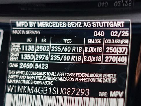 Certified 2025 Mercedes-Benz GLC 300 image 28