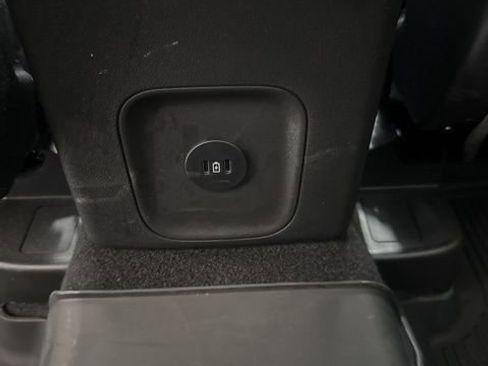 Used 2025 Ford Escape Active w/ Tech Pack #1 FWD image 18