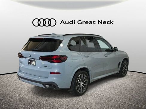 Used 2026 BMW X5 xDrive40i w/ M Sport Package AWD/4WD image 8