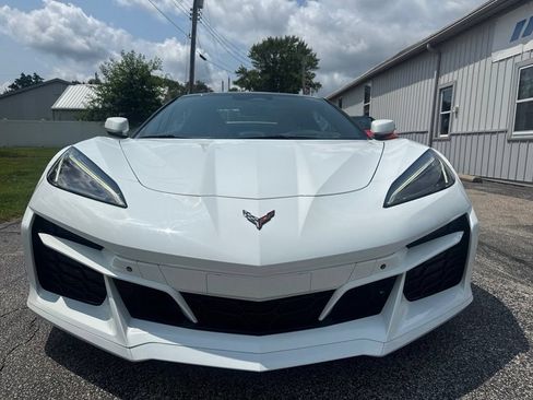 Used 2024 Chevrolet Corvette E-Ray AWD/4WD image 2