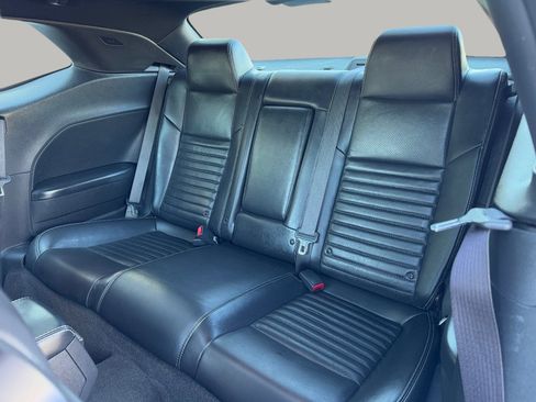 Used 2012 Dodge Challenger SXT Plus image 17
