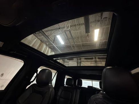 Used 2021 Lincoln Navigator Reserve image 23