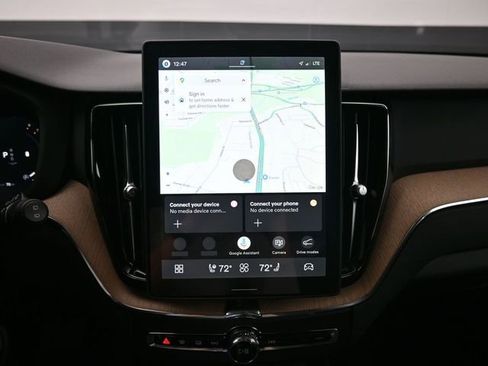 New 2026 Volvo XC60 B5 Core w/ Climate Package image 14