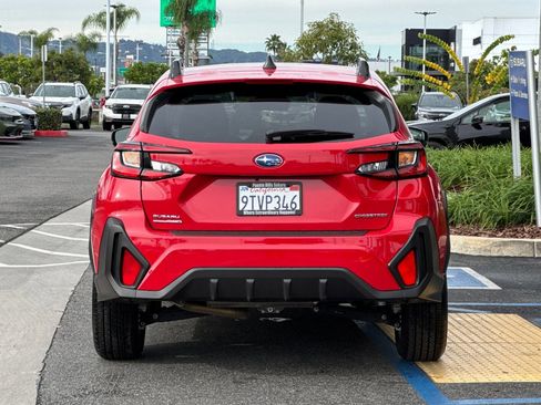 Certified 2025 Subaru Crosstrek 2.0i Premium image 5