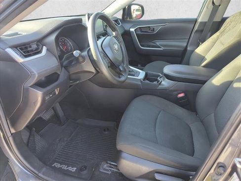 Certified 2021 Toyota RAV4 LE FWD image 11
