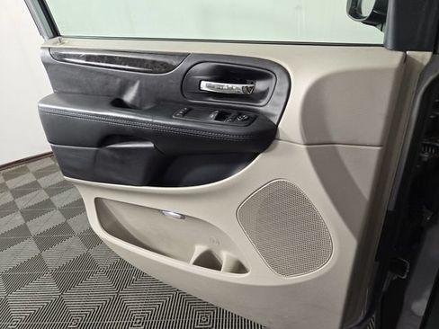 Used 2015 Dodge Grand Caravan SE w/ Quick Order Package 29E SE FWD image 27