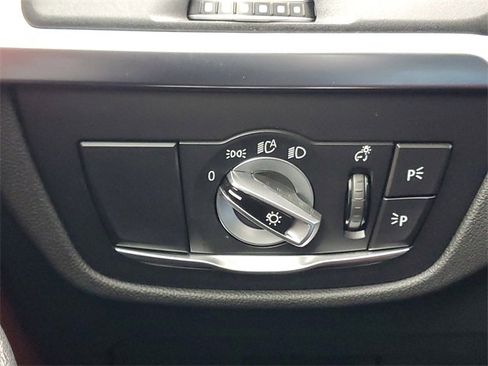 Used 2024 BMW X4 xDrive30i w/ Premium Package image 40