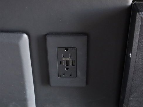 Used 2021 Mercedes-Benz Sprinter 3500 image 79