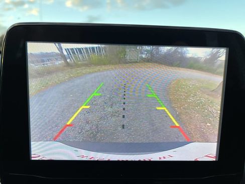 Used 2020 Ford EcoSport SE w/ SE Convenience Package image 24