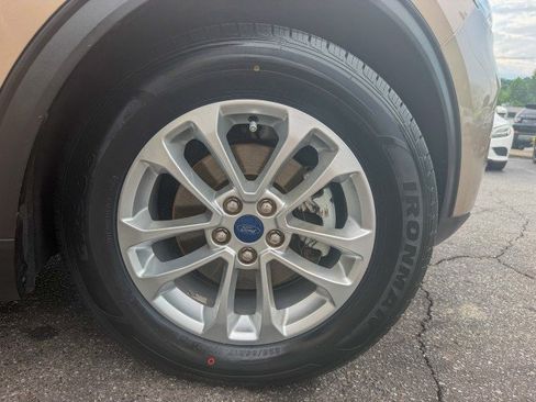 Used 2021 Ford Escape SE w/ Convenience Package FWD image 21
