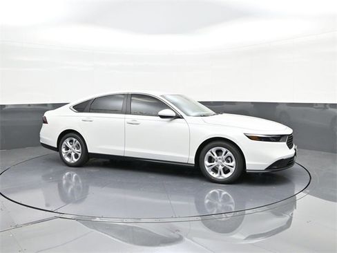 New 2025 Honda Accord LX image 13