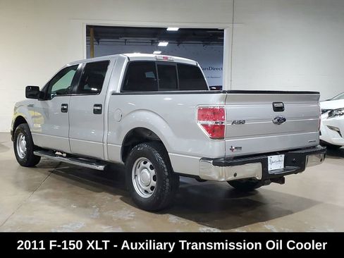 Used 2011 Ford F150 XLT w/ XLT Chrome Pkg image 12