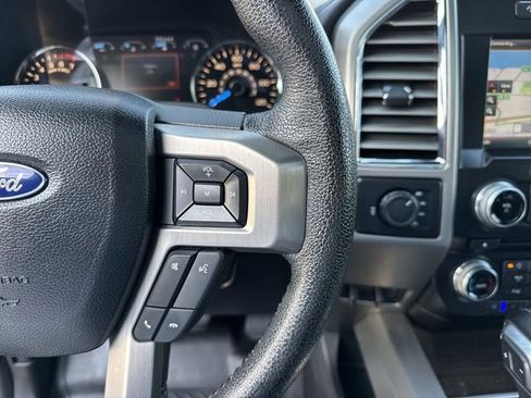 Used 2015 Ford F150 Platinum w/ Equipment Group 701A Luxury image 25