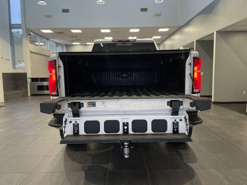 Used 2024 Chevrolet Silverado 2500 LTZ w/ LTZ Convenience Package image 33