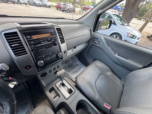 Used 2011 Nissan Frontier SL RWD image 16