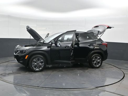 Used 2024 Kia Seltos S image 47