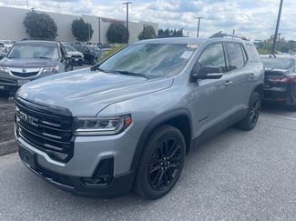 Used 2023 GMC Acadia SLT w/ Elevation Edition image 1