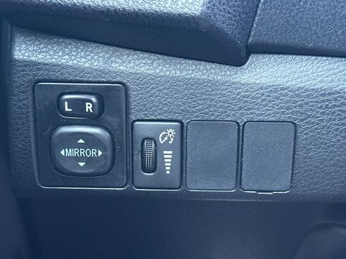 Used 2014 Toyota Corolla S image 33