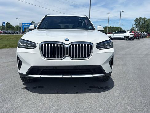Used 2024 BMW X3 xDrive30i AWD/4WD image 2