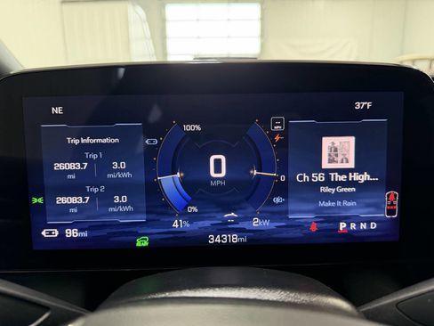 Used 2024 Chevrolet Equinox EV RS image 24