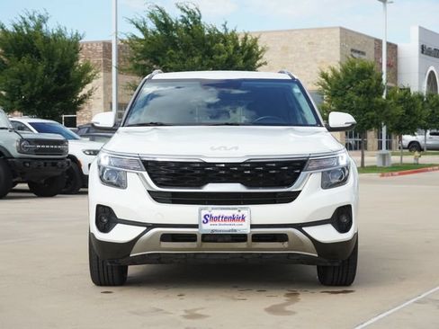 Used 2023 Kia Seltos S FWD image 2
