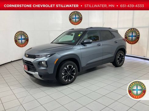 Used 2021 Chevrolet TrailBlazer LT w/ Sun and Liftgate Package AWD/4WD image 1