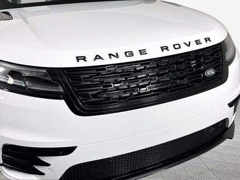 Used 2025 Land Rover Range Rover Velar Dynamic SE AWD/4WD image 30