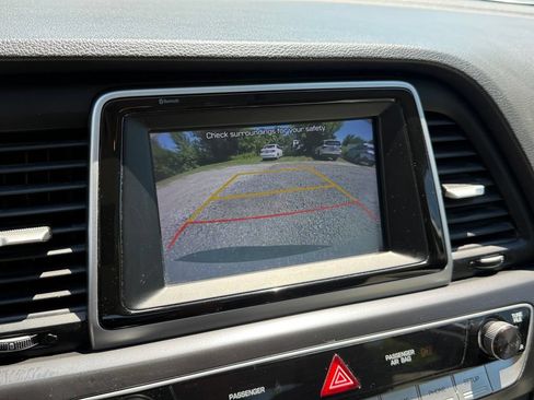Used 2019 Hyundai Sonata SE FWD image 23