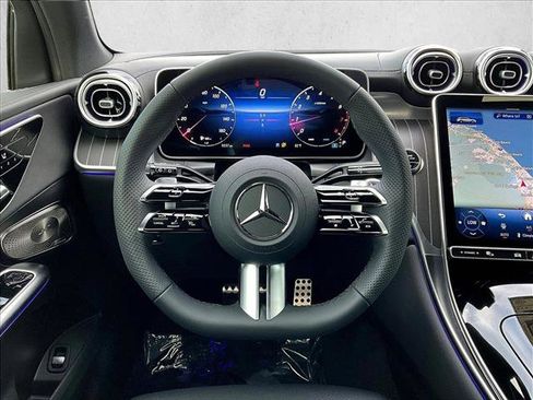 Used 2026 Mercedes-Benz GLC 300 image 18