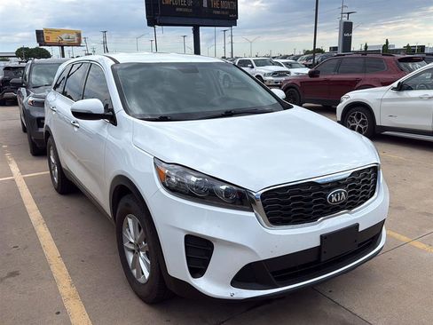 Used 2020 Kia Sorento L FWD image 1