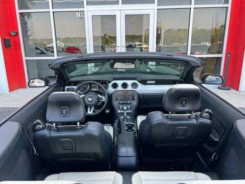 Used 2015 Ford Mustang GT Premium image 16