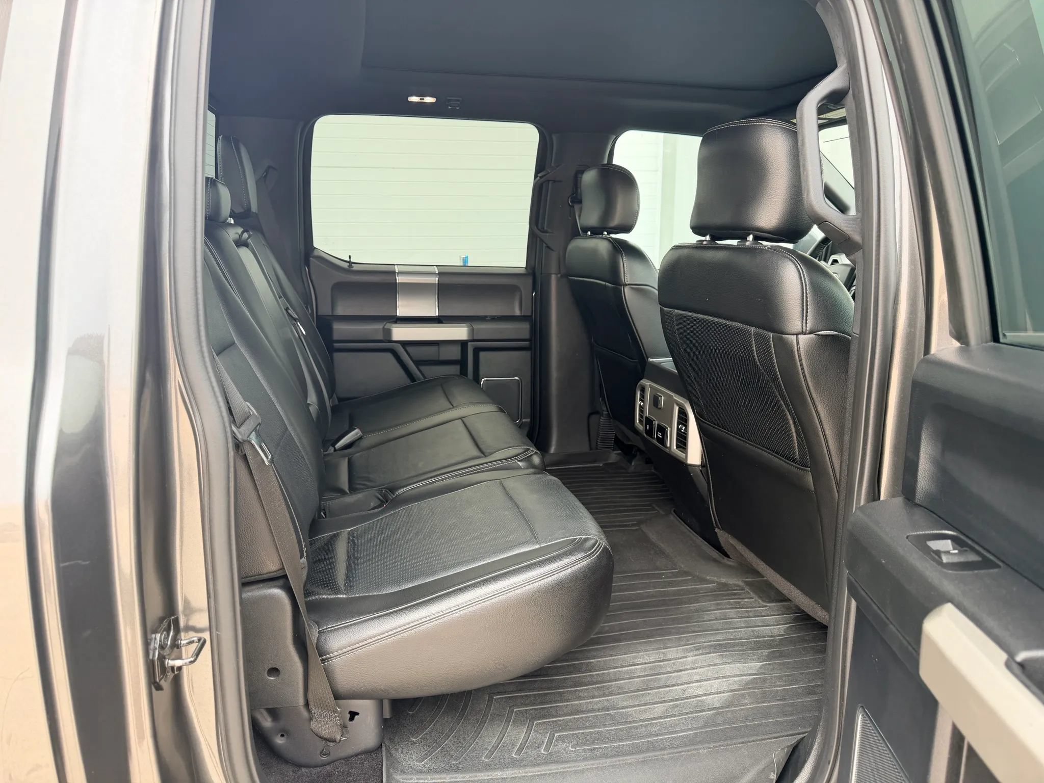 Used 2017 Ford F150 Lariat AWD/4WD image 14