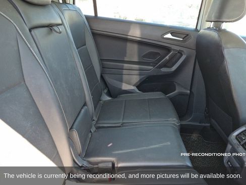 Used 2021 Volkswagen Tiguan SEL FWD image 13