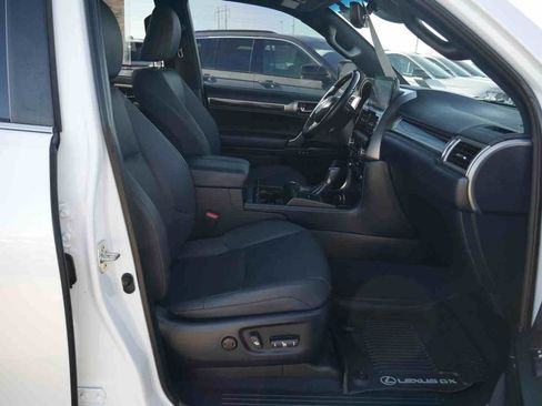 Used 2023 Lexus GX 460 Premium image 28