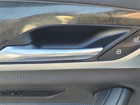 Used 2020 BMW 540i xDrive 540i xDrive w/ M Sport Package image 32