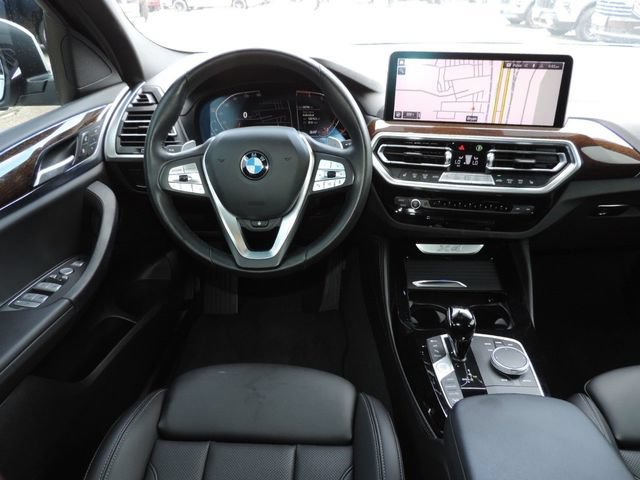 Used 2024 BMW X4 xDrive30i w/ Parking Assistance Package AWD/4WD image 24