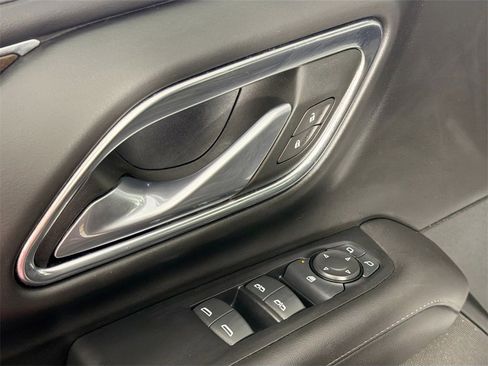 Used 2024 GMC Yukon SLE image 17