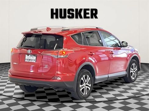 Used 2016 Toyota RAV4 LE image 4