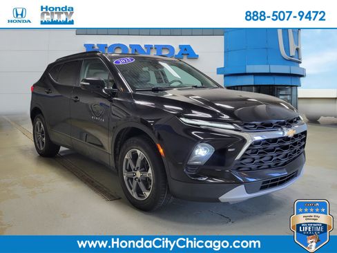 Used 2023 Chevrolet Blazer LT AWD/4WD image 1
