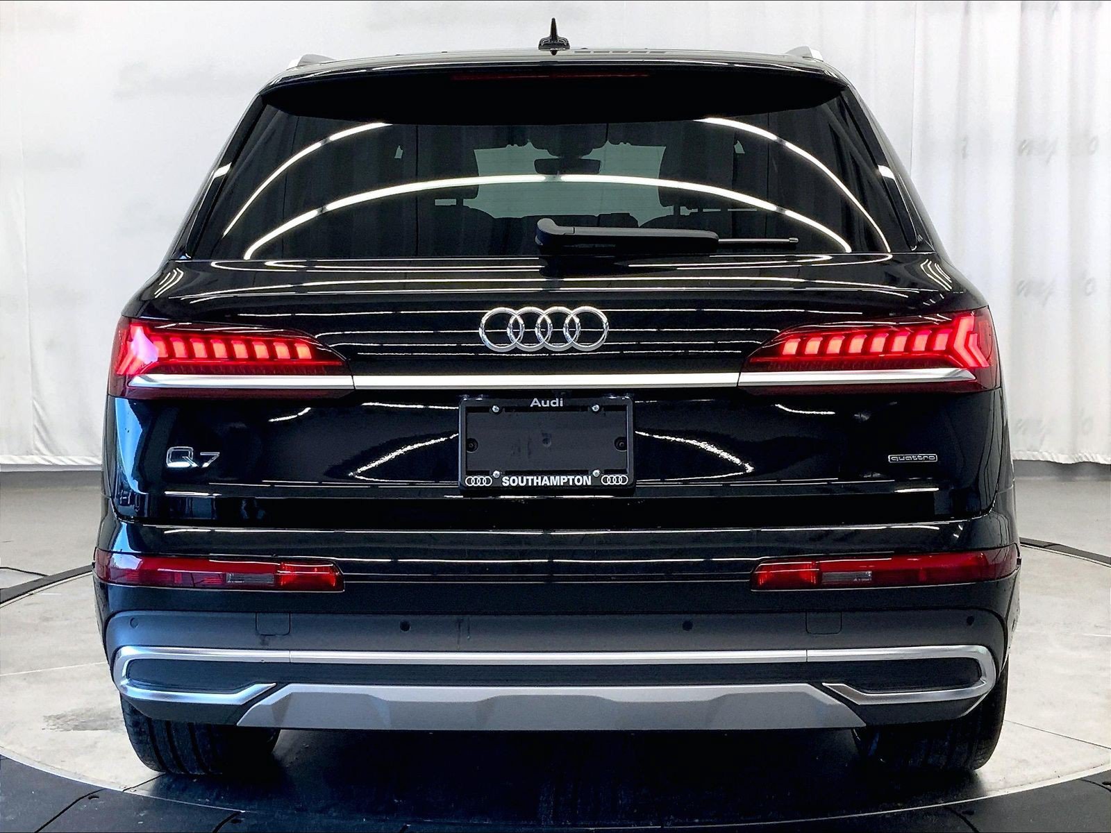 Certified 2023 Audi Q7 2.0T Premium Plus w/ Premium Plus Package AWD/4WD image 3