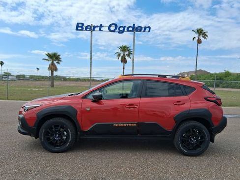New 2026 Subaru Crosstrek 2.5i Wilderness w/ Crosstrek Mirror Package AWD/4WD image 3