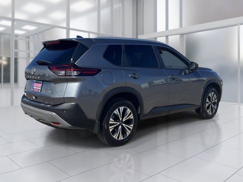 Certified 2023 Nissan Rogue SV w/ SV Premium B Package FWD image 5