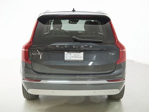 Certified 2022 Volvo XC90 T6 Inscription w/ Advanced Package image 8