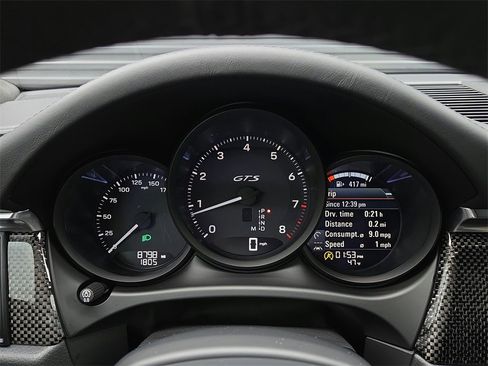 Certified 2026 Porsche Macan GTS image 10