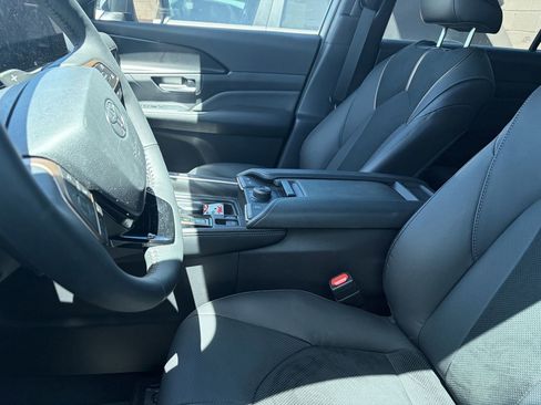 Used 2026 Toyota Grand Highlander AWD Hybrid image 7