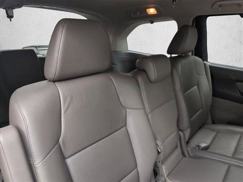 Used 2016 Honda Odyssey EX-L image 24