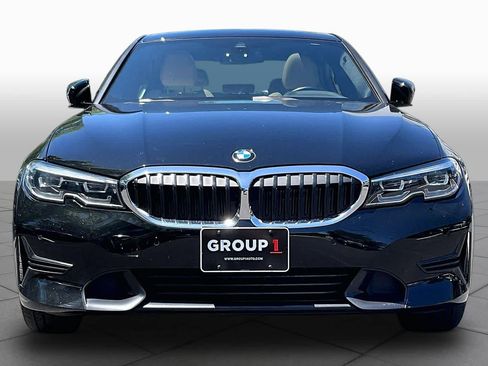 Used 2021 BMW 330i xDrive Sedan w/ Convenience Package AWD/4WD image 3