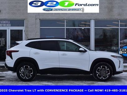 Used 2025 Chevrolet Trax LT w/ LT Convenience Package