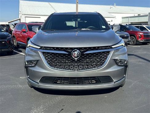 Used 2023 Buick Enclave Avenir w/ Avenir Technology Package image 3